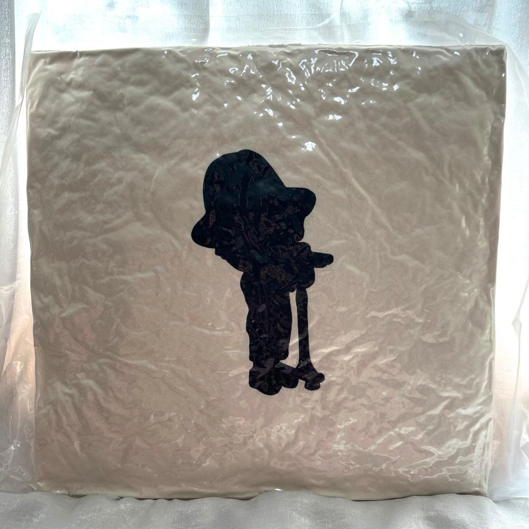 赤西仁　REDWEST アプグレ特典　マフラー　クッション